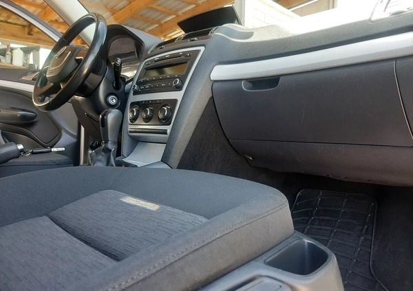 Skoda Octavia cena 20900 przebieg: 243866, rok produkcji 2010 z Oborniki małe 352